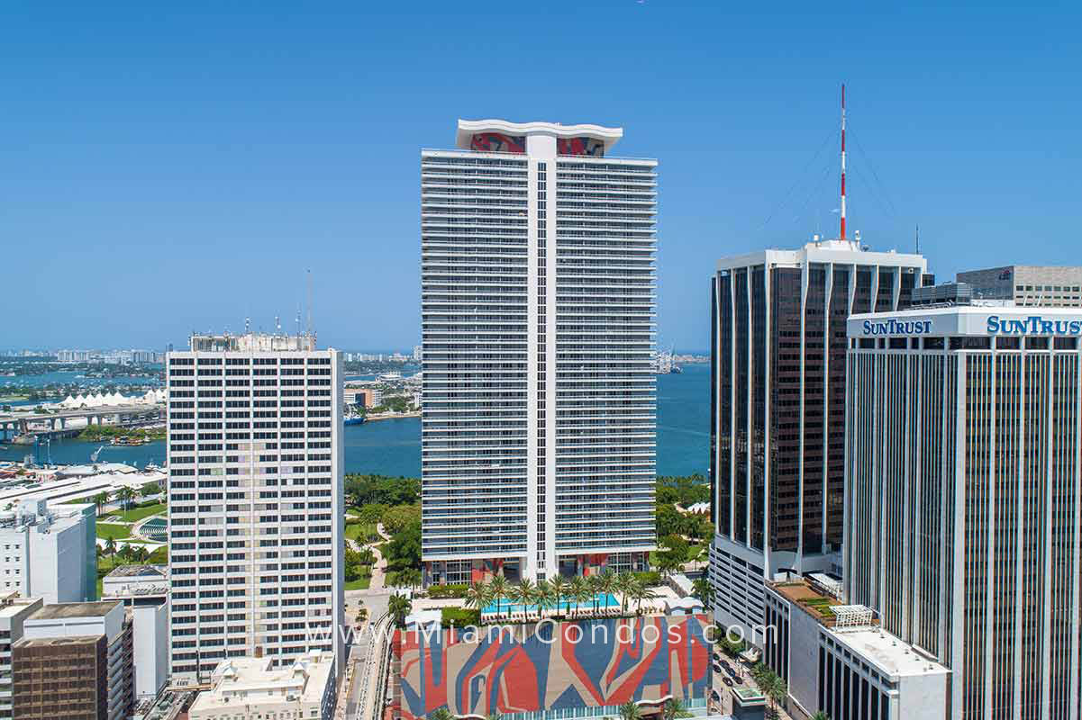 50 Biscayne Condos in Downtown Miami