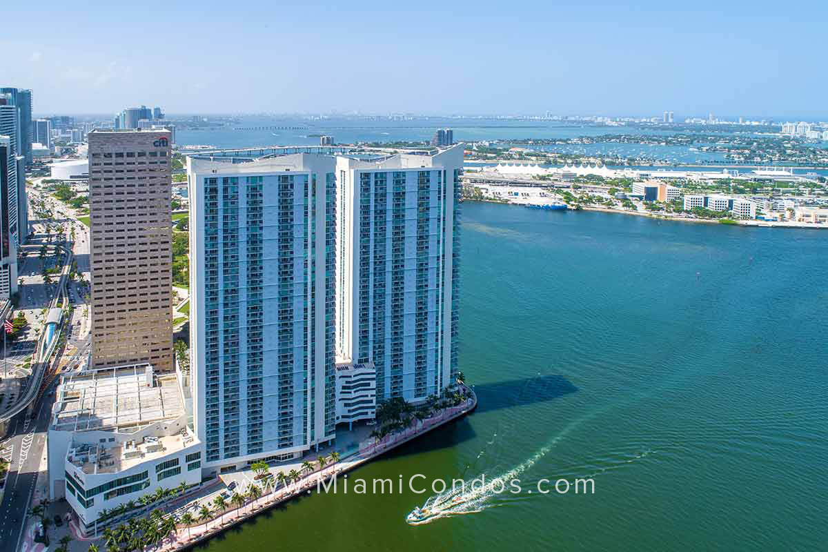 One Miami Condos in Downtown Miami Views