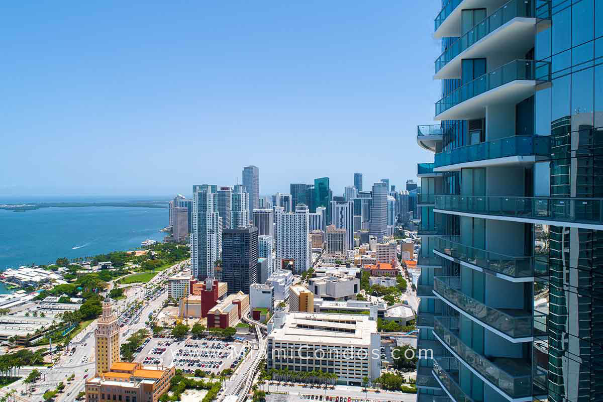 Paramount Miami Worldcenter Terrace Views in Downtown Miami