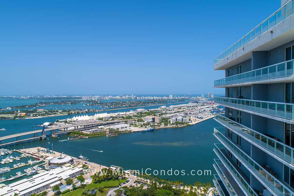 50 Biscayne Condos in Downtown Miami Views