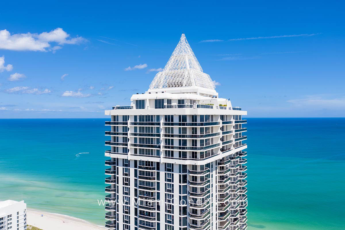 Blue Diamond Condos in Miami Beach