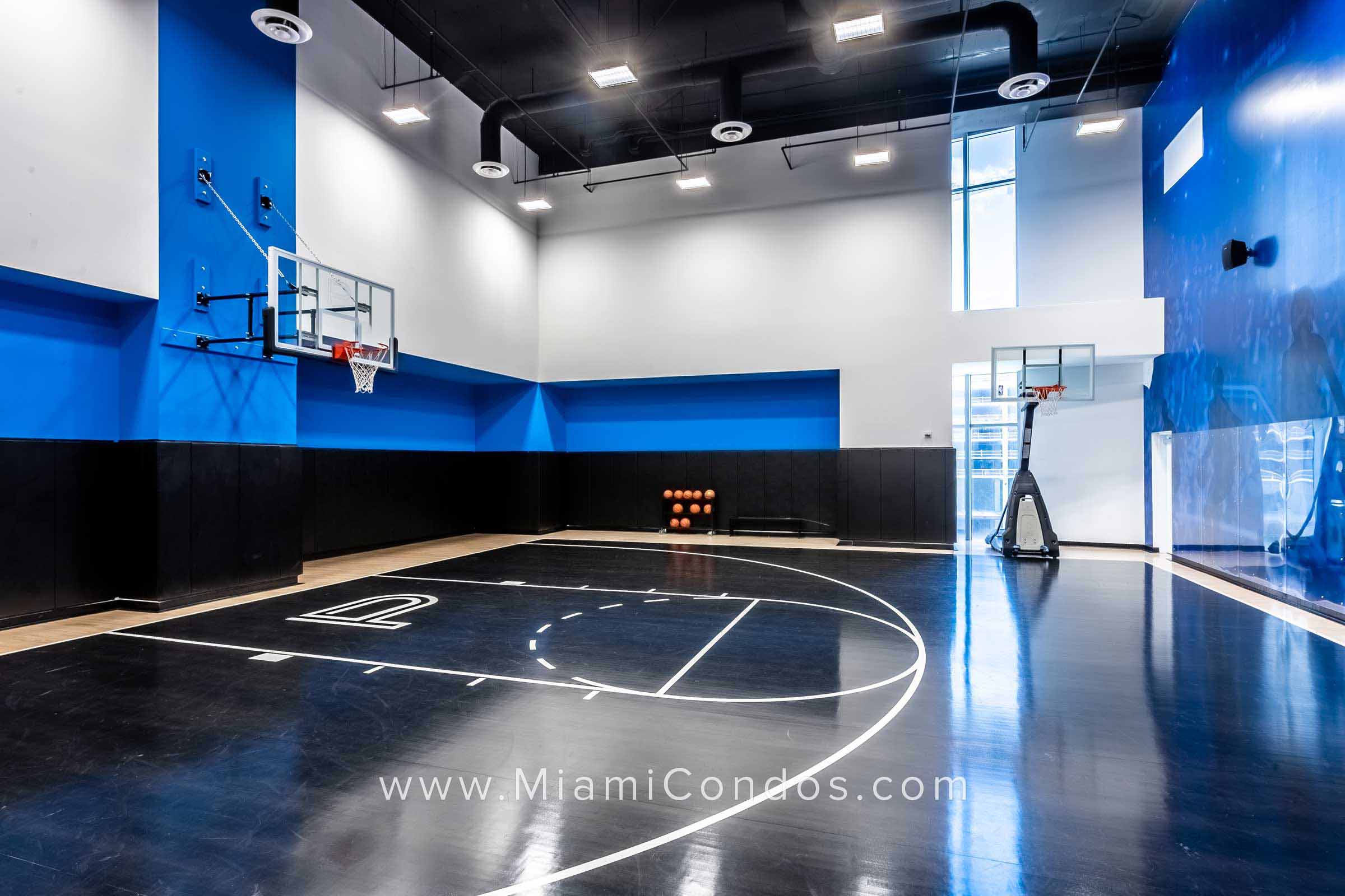 Paramount Miami Worldcenter Basketball Court