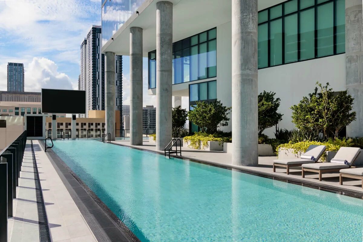 The Elser Hotel Downtown Miami Pool AV