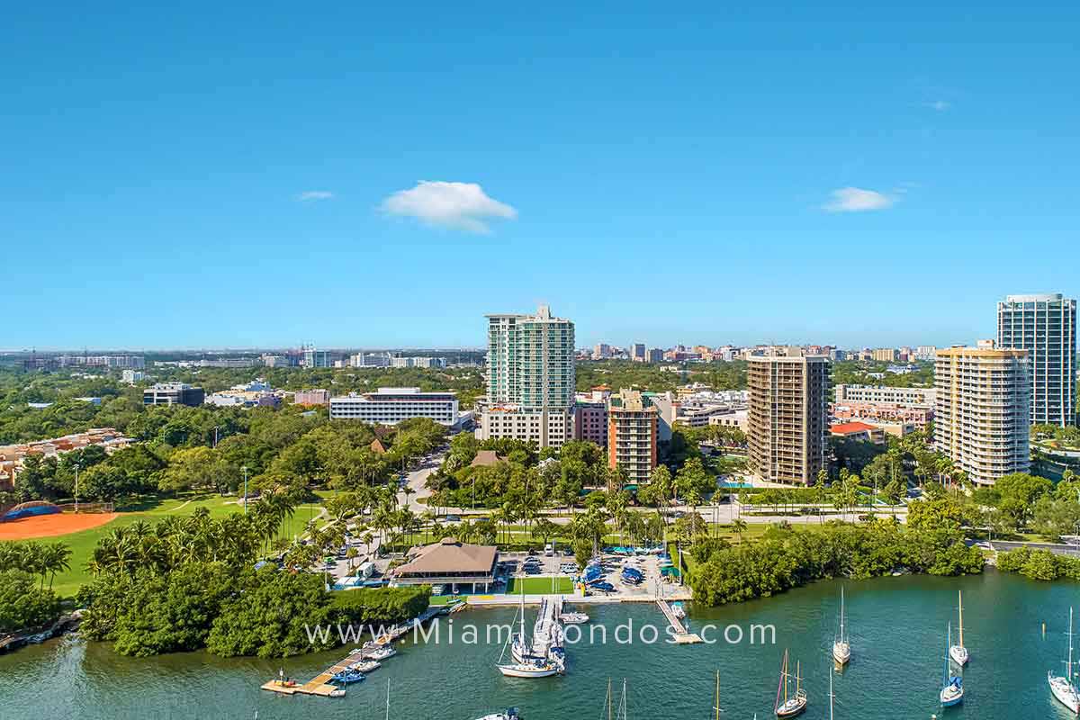 Mutiny Park Hotel Arya in Coconut Grove Skyline