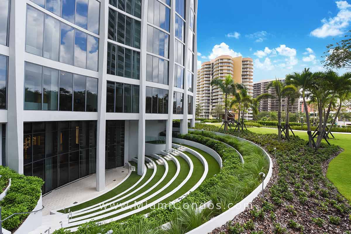 Park Grove Condos in Coconut Grove - Amphitheater