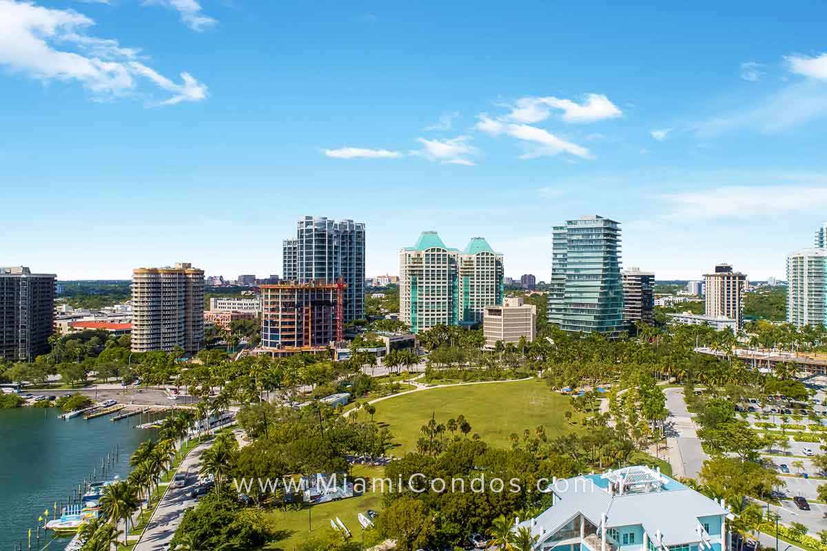 Ritz-Carlton Residences in Coconut Grove Skyline