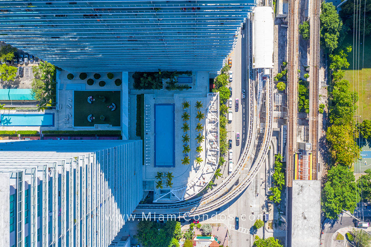 Axis on Brickell Condos Pool