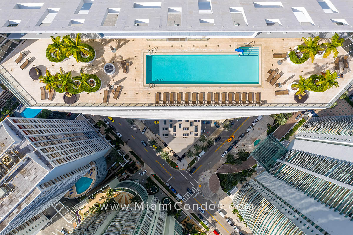 Brickell House Condos Rooftop Pool