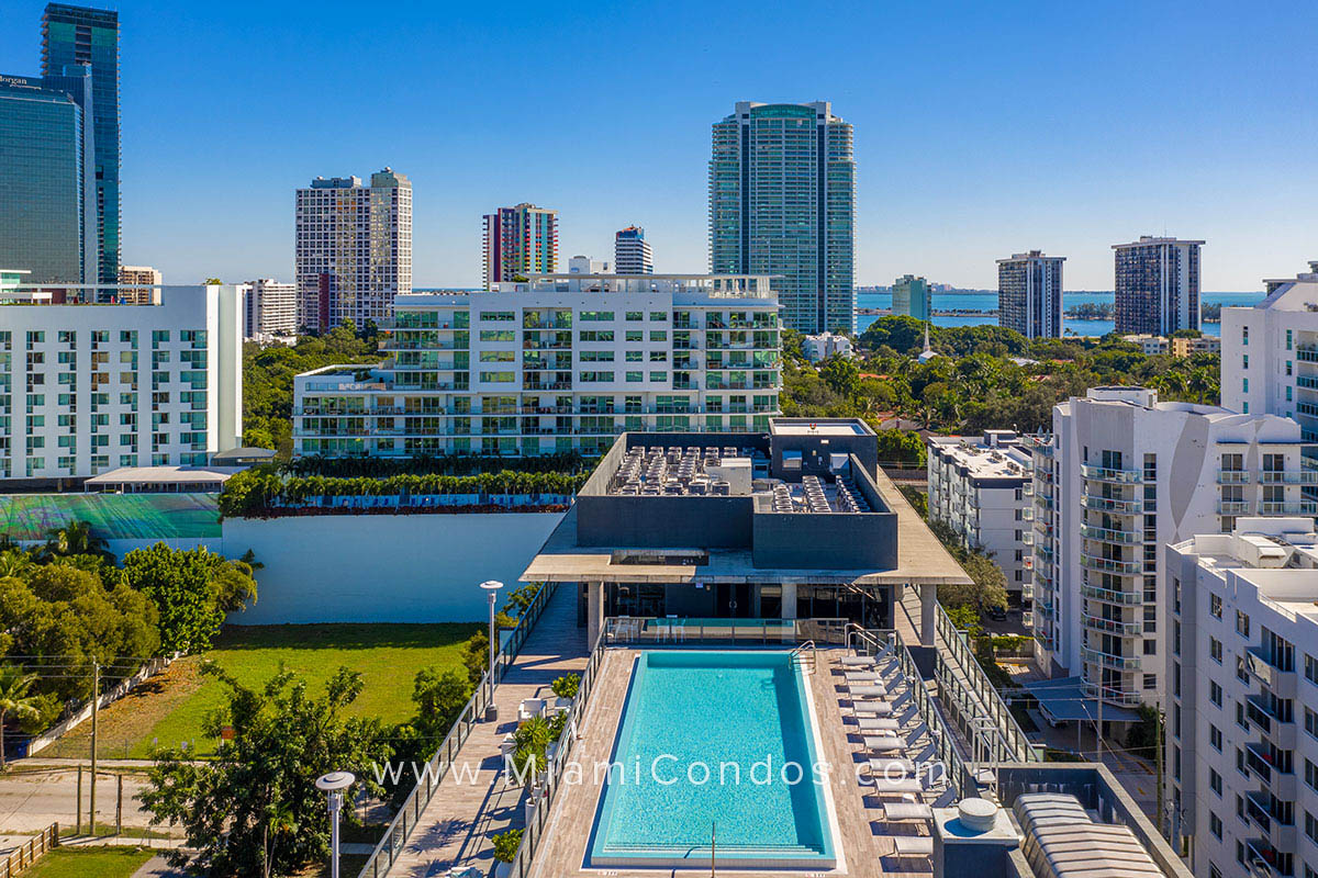 Cassa Brickell Condos Pool