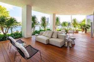 Ritz-Carlton Residences Miami Beach Outdoor Lounge