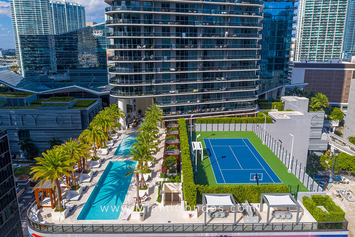 SLS Lux Brickell Condos Amenities Deck