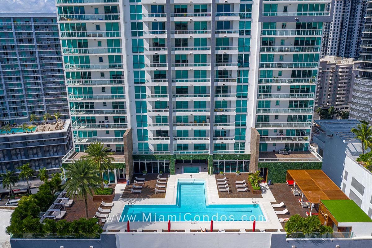 The Bond on Brickell Pool