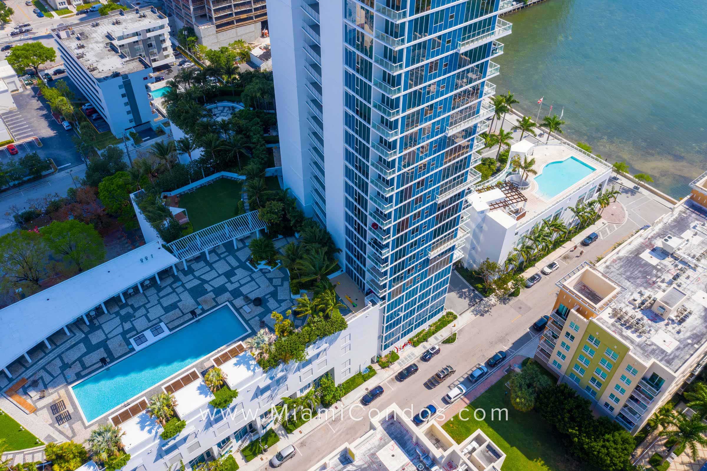 Paramount Bay Condos Pool Decks