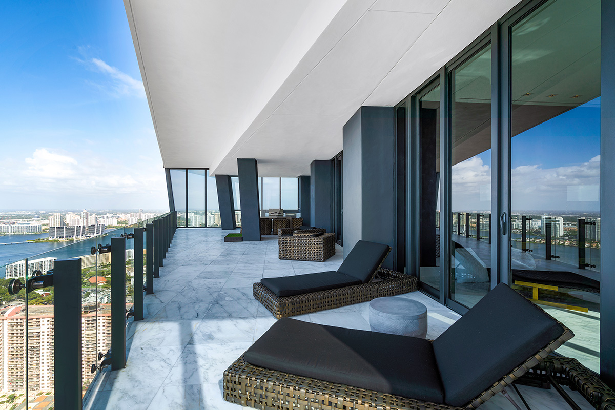 Muse Residences Terrace