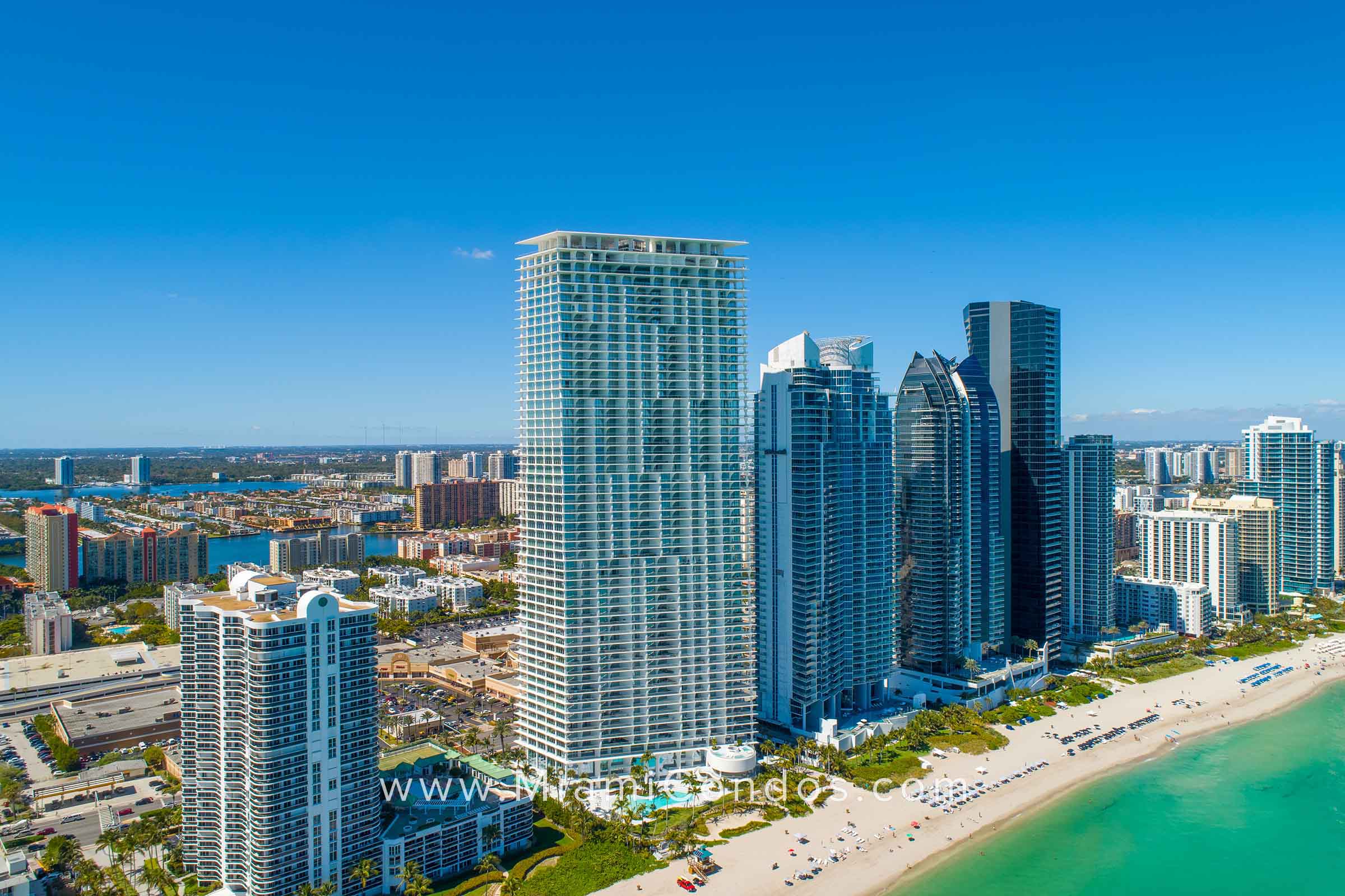 Jade Signature Condos in Sunny Isles Beach