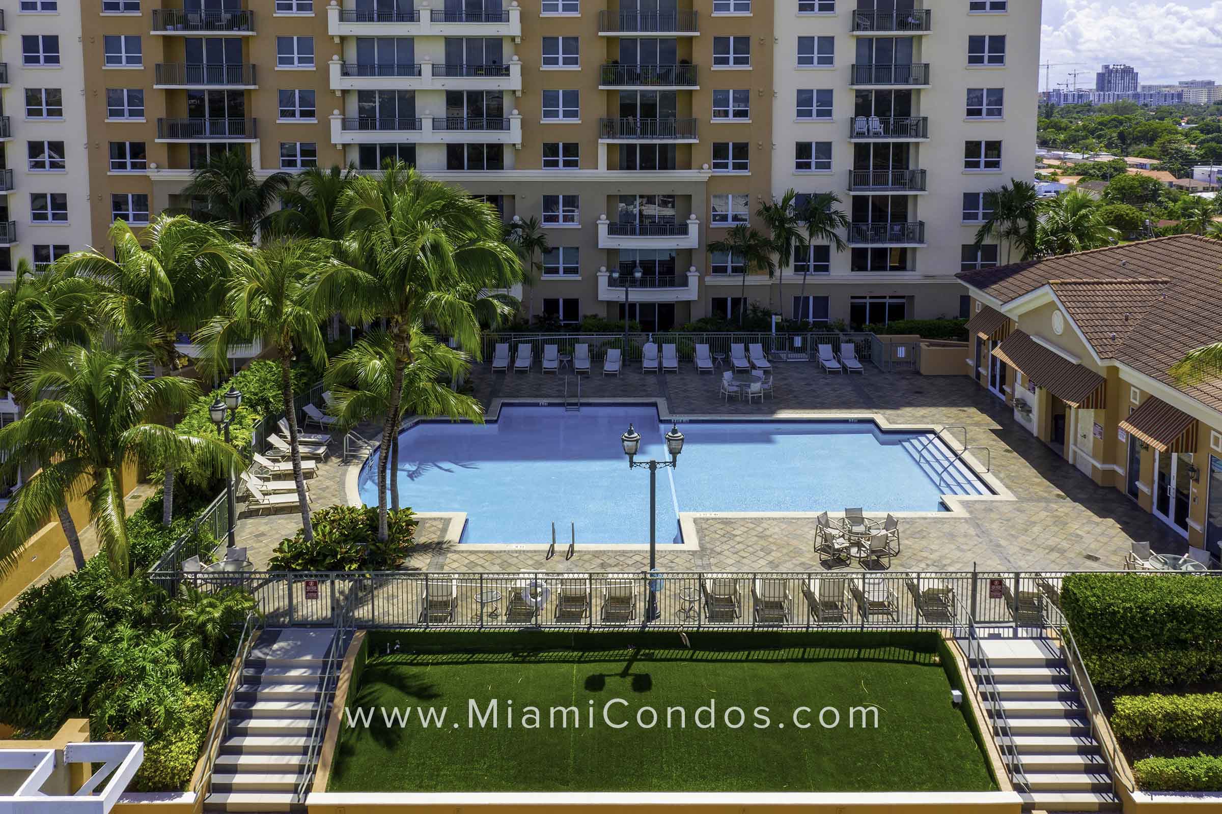 Gables Marquis Pool Deck