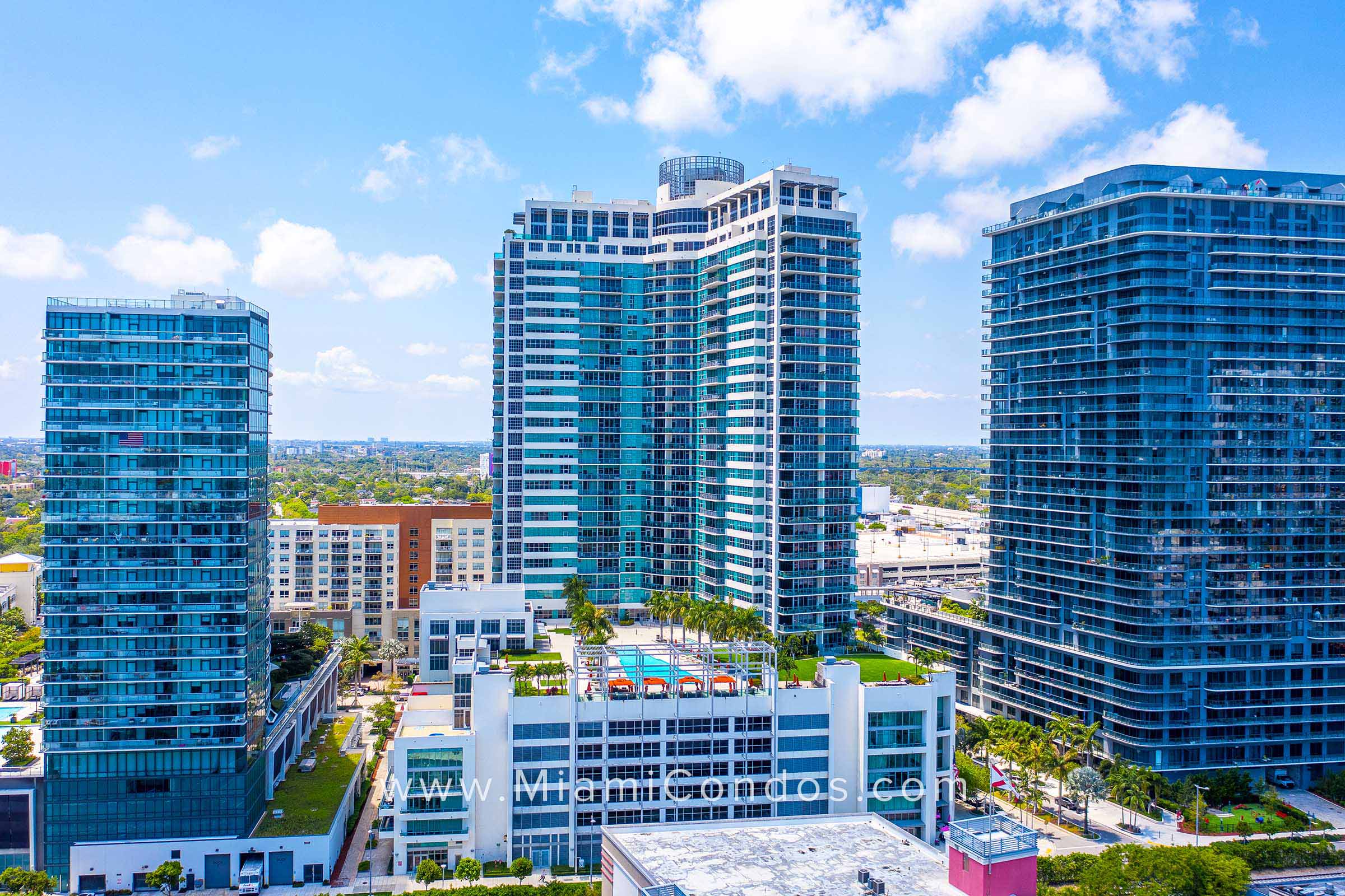 Midtown 4 Condo Building in Midtown Miami